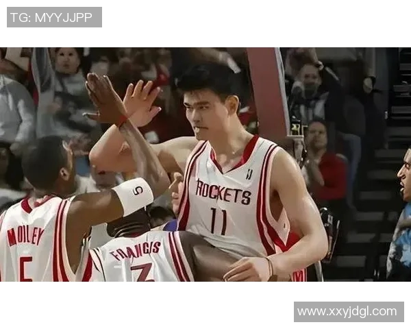 姚明与加斯特恩的传奇篮球之路:从梦想起航到NBA巅峰的辉煌历程