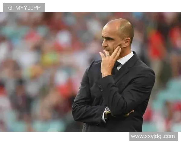 足球巨星化身老年人幽默演绎生活趣事引发观众热议