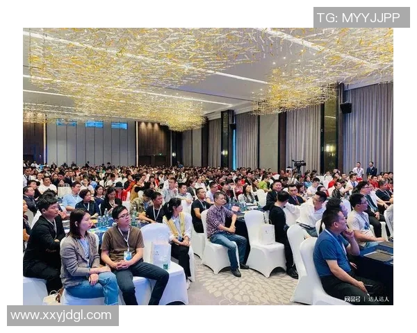 亚裔足球明星签约仪式盛况空前引发全球媒体关注与热议