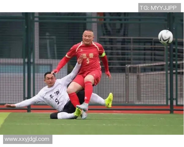 桐乡足球明星盘点及其在国内外赛场的精彩表现与成就